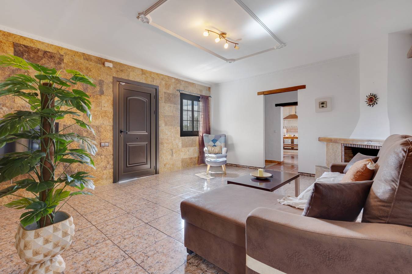 Casa de férias "Villa Antonia" com piscina, Wi-Fi, terraços e jardim in Betancuria, Fuerteventura