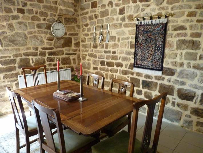 Location de vacances pour 5 personnes, avec jardin et vue à Lonlay-l'Abbaye - 4