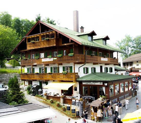Gîte pour 2 personnes, avec balcon ainsi que vue sur le lac et balcon/terrasse, adapté aux familles dans Konigssee