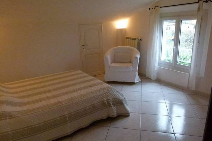 Gîte pour 3 personnes, avec terrasse et jardin à Puisserguier - 4