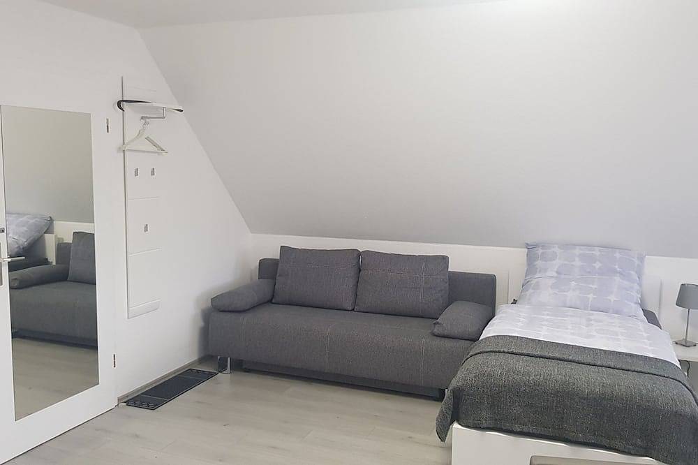 Ganze Wohnung, Stielvolles Apartment nähe Flughafen/Messe in Steinenbronn, Landkreis Böblingen
