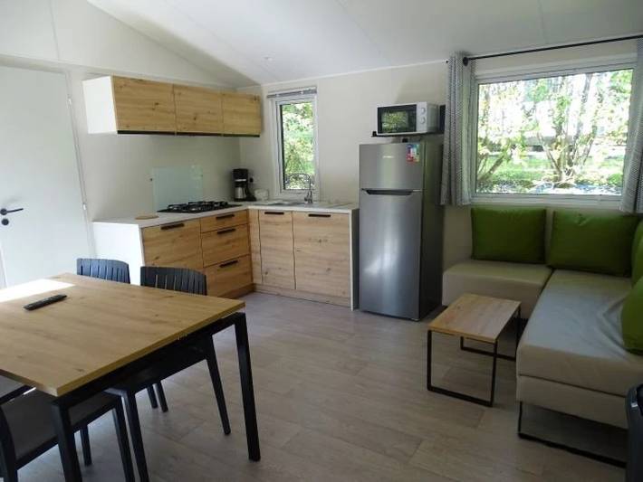 Mobil home pour 4 personnes, avec terrasse et piscine à Commequiers - 3