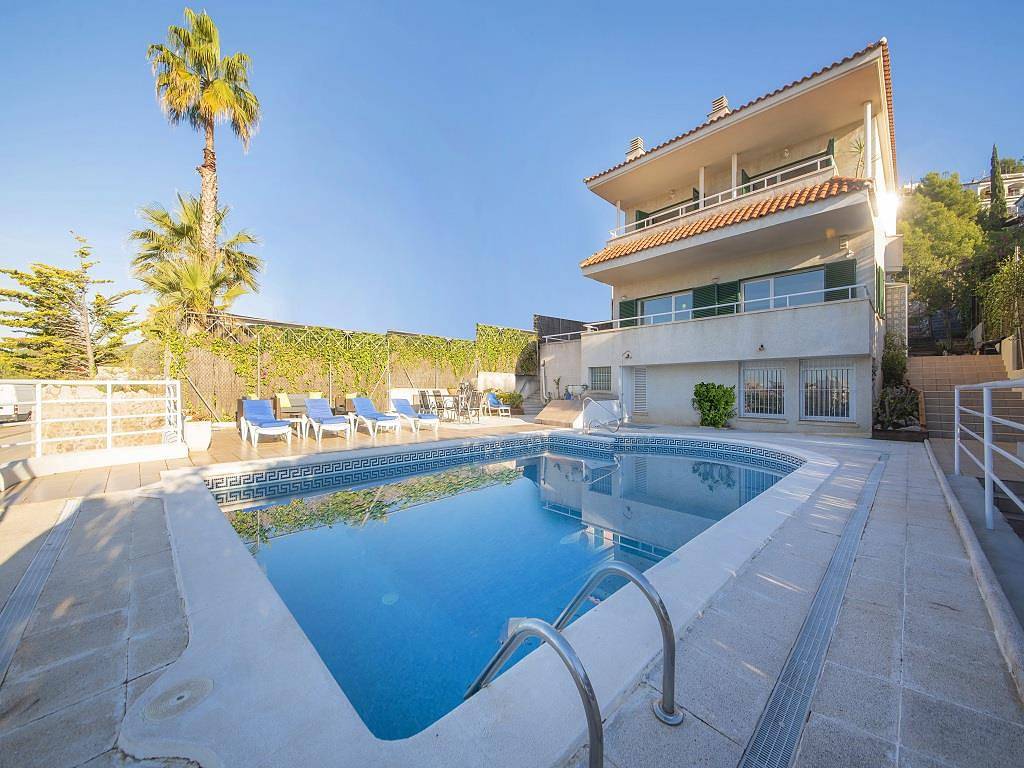 Villa Villa Camberra A 1 km de las Playas de Sitges y del Puerto Deportivo. Restaurantes, Tiendas in Sitges, Garraf