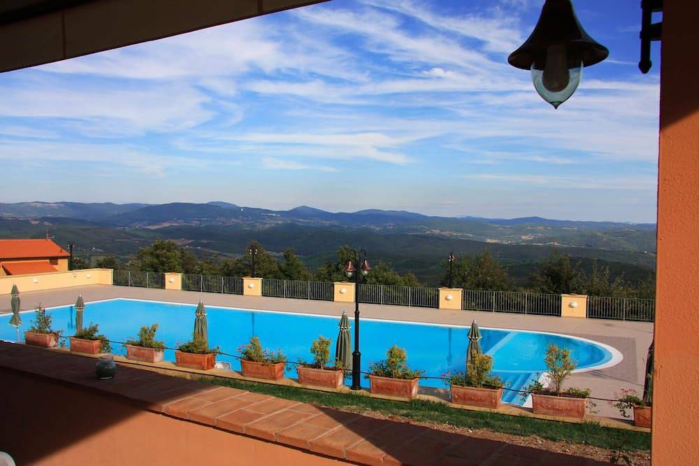 Horizonte auf dem herrlichen Panorama des Val di Cornia und komfortable Zweizimmerwohnungen in Monteverdi Marittimo, Etruskische Küste