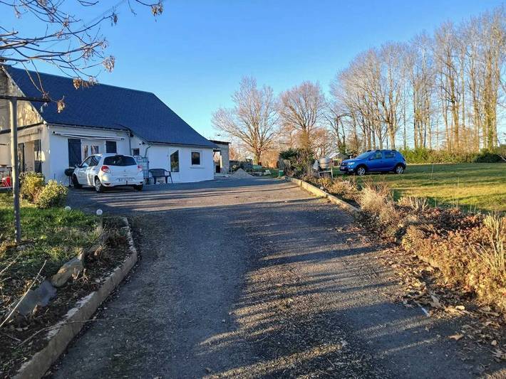 Location de vacances pour 2 personnes, avec Terrasse et Jardin à Comps-la-Grand-Ville