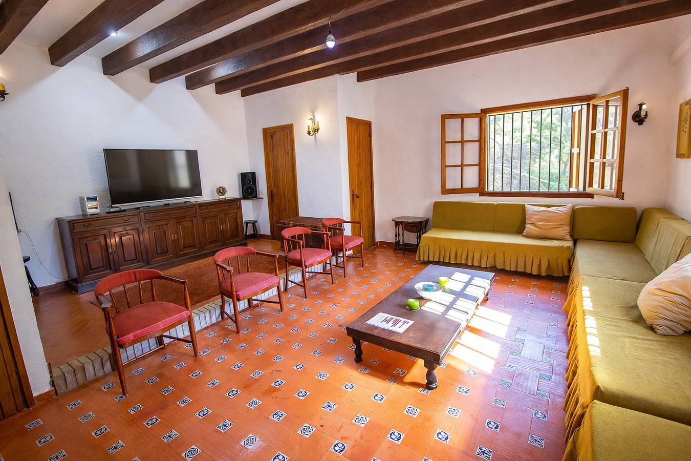 Villa Costa Brava para 24, piscina y cerca de Blanes! in Breda (España), Parque natural del Montseny