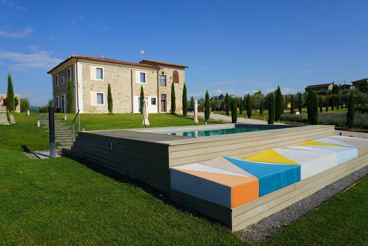 Villa 'Fattoria Mantellassi' con giardino privato, Wi-Fi e aria condizionata in Quarrata, Provincia di Pistoia