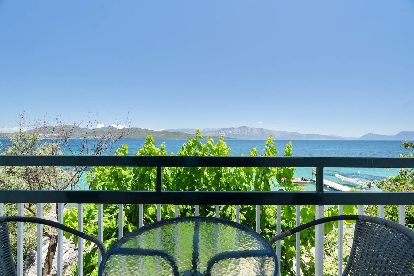 Ganze Wohnung, Apartment 'Secret Beach A' mit Meerblick, Wlan und Klimaanlage in Nikiana, Alexandros