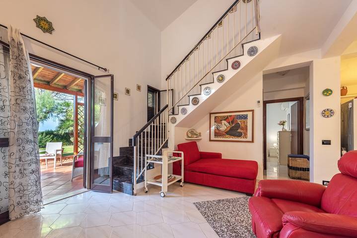Villa "Azzurra" con vista mare, terrazza privata e aria condizionata in Mazzaforno, Cefalù (Comune)