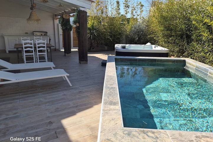 Maison de vacances pour 7 personnes, avec Jacuzzi et Jardin à Saleilles