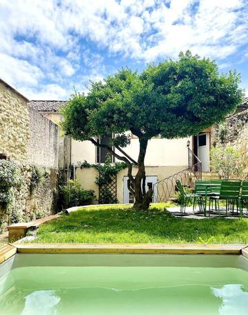 Gîte pour 3 personnes, avec piscine et jardin à Lectoure