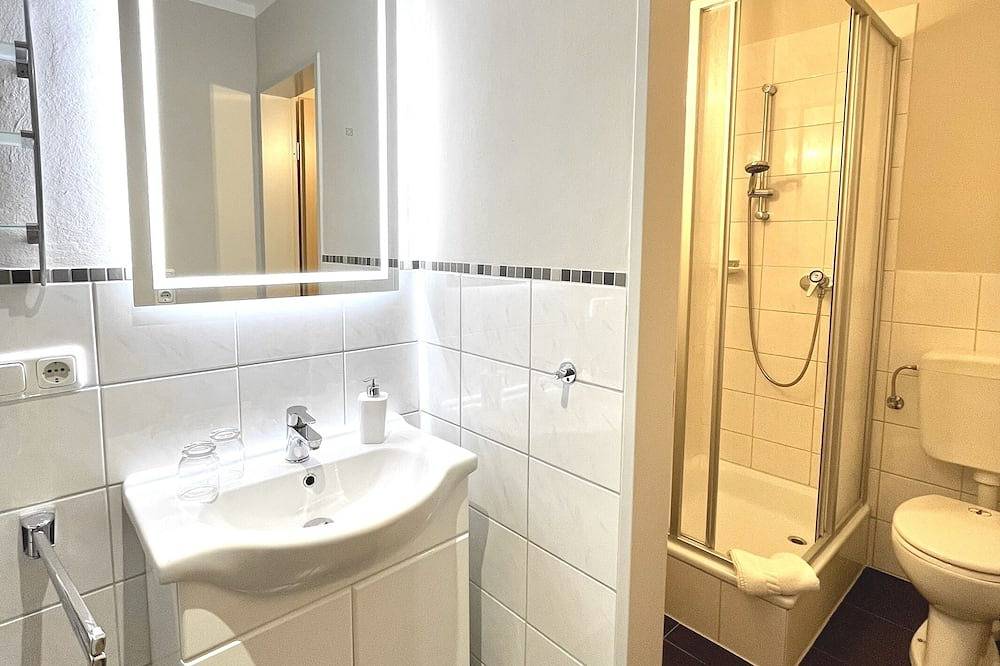 Appartement entier, Fine apartment with terrace close to the lake in Bad Wiessee, Alpes bavaroises