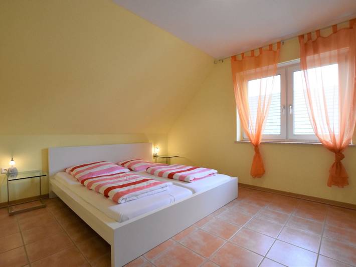 Ferienhaus für 14 Personen, mit Terrasse und Sauna, kinderfreundlich in Zierow - 3