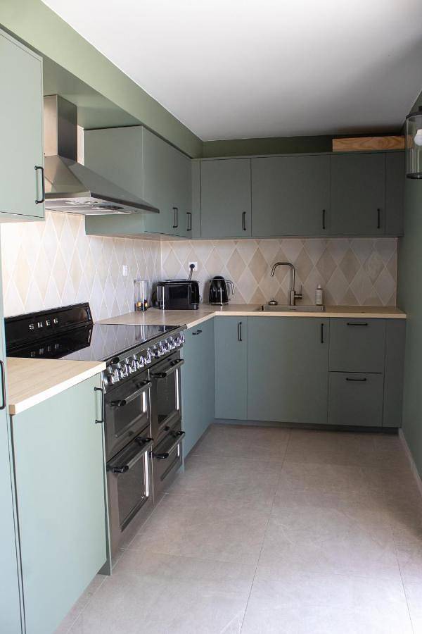 Location de vacances pour 8 personnes, avec piscine ainsi que vue et terrasse, animaux acceptés à Labarde - 4