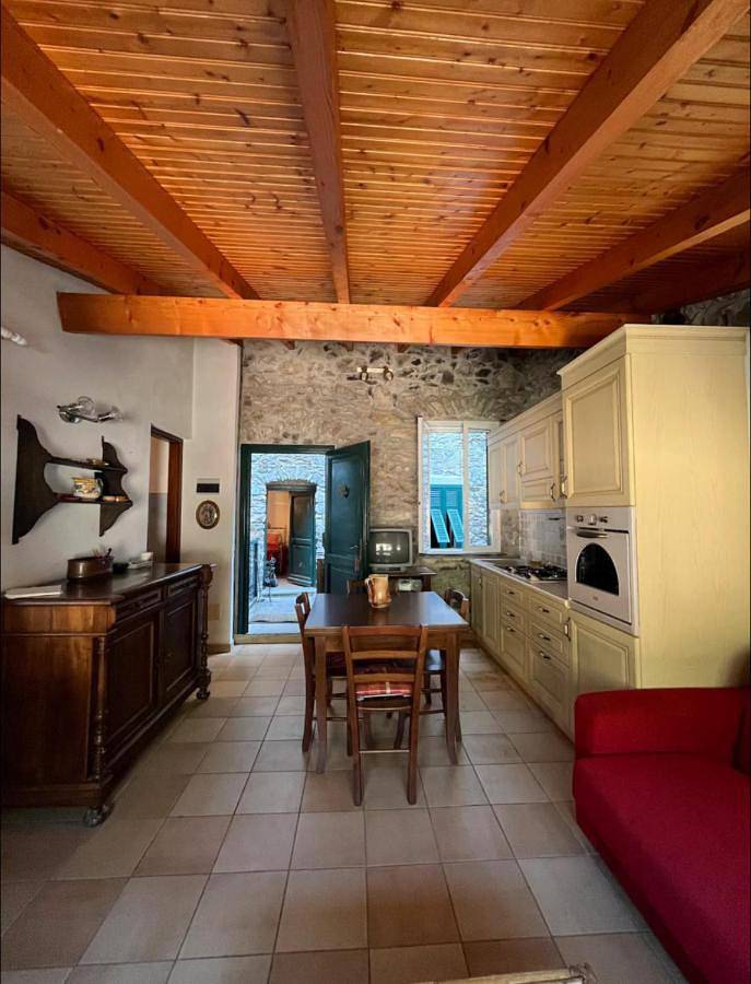 Location de vacances pour 5 personnes, avec vue et balcon à Rocchetta Nervina - 3