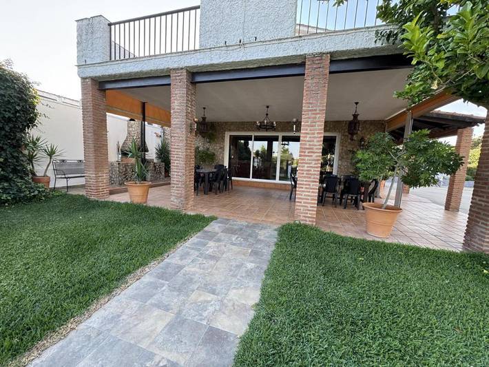 Chalet para 12 personas, con Terraza además de Jardín y Piscina en Extremadura - 3