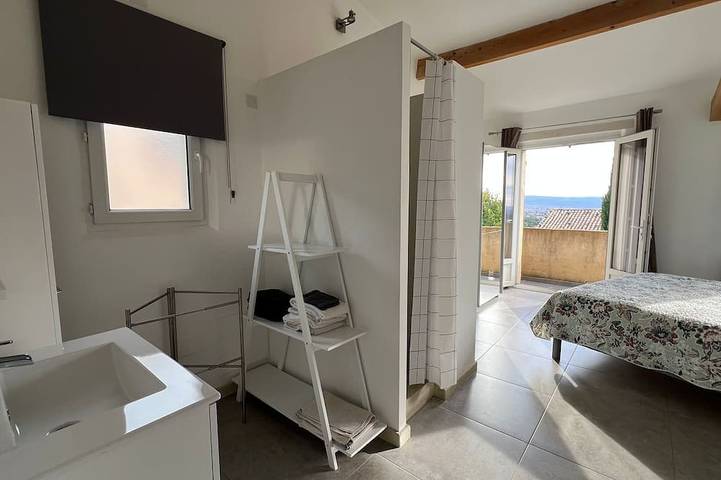 Location de vacances pour 4 personnes, avec Balcon et Jardin à Le Barroux - 2