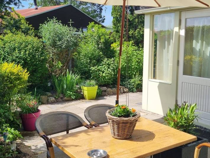 Ferienhaus für 4 Personen, mit Terrasse und Garten sowie Pool in Dirkshorn
