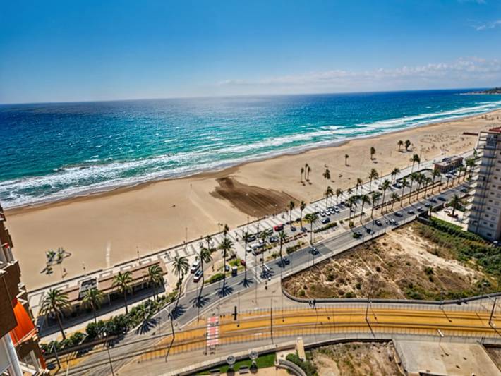 Appartement voor 4 personen, with kinderzwembad and zwembad as well as uitzicht op zee and tuin in Alicante