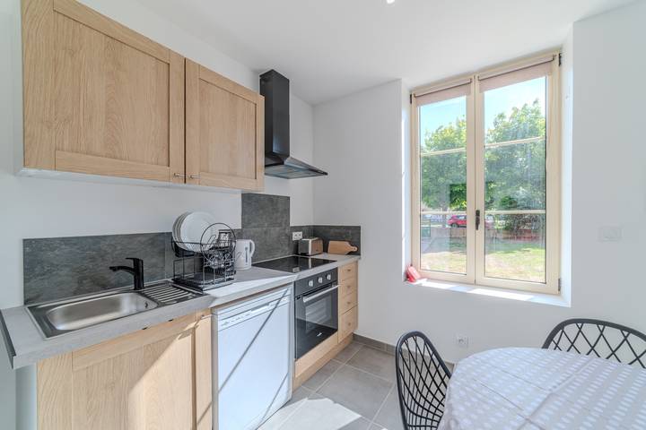 Gîte pour 2 personnes, avec jardin, animaux acceptés à Bourbon-Lancy - 3