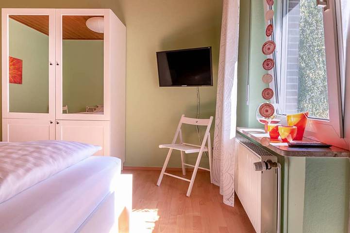 Ferienhaus für 8 Personen, mit Terrasse und Garten in Ammerland - 2