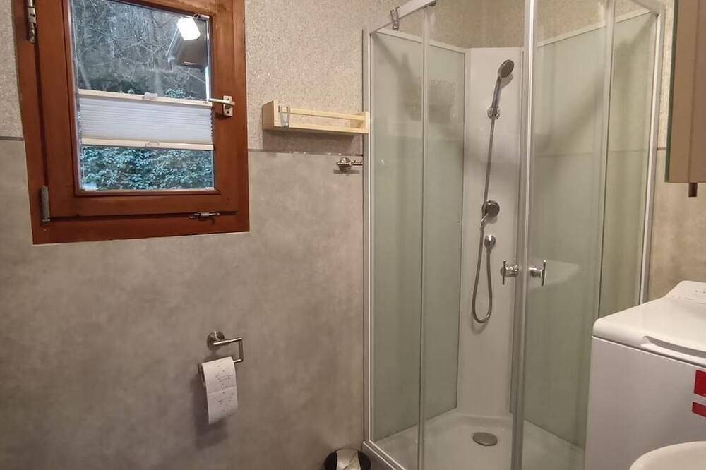 Ferienhaus Waldhäuschen - Ferienhaus, Dusche, Wc, 1 Schlafraum in Pfalzfeld, Hunsrück