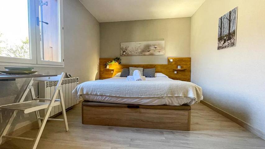 Gîte pour 2 personnes, avec jardin ainsi que sauna et piscine à Enveitg - 4