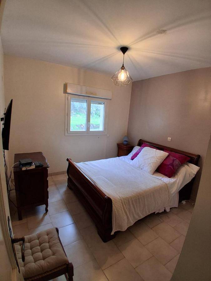 Location de vacances pour 5 personnes, avec terrasse et jardin, animaux acceptés à Talasani - 3