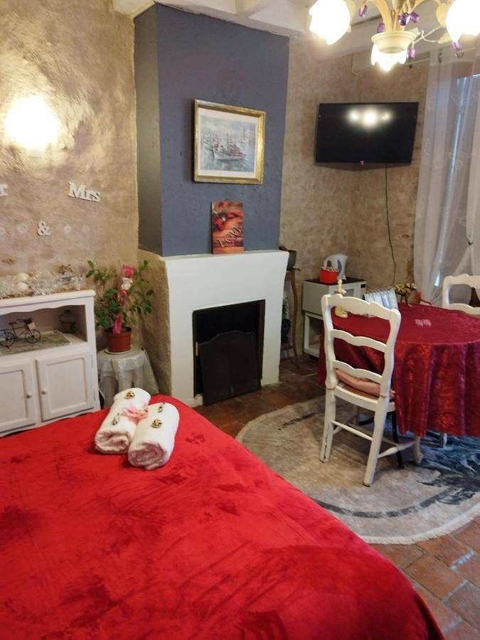 Location de vacances pour 2 personnes, avec vue et jardin, animaux acceptés à Férolles - 3