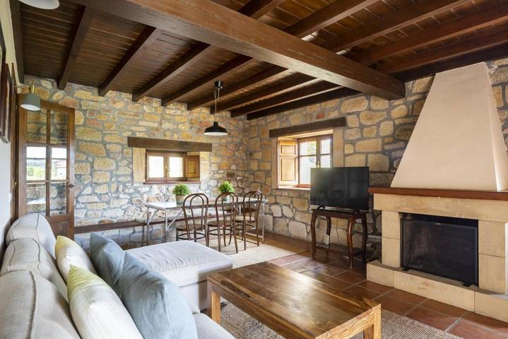 Casa rural para 8 personas, con balcón además de jardín y vistas en Bareyo - 3