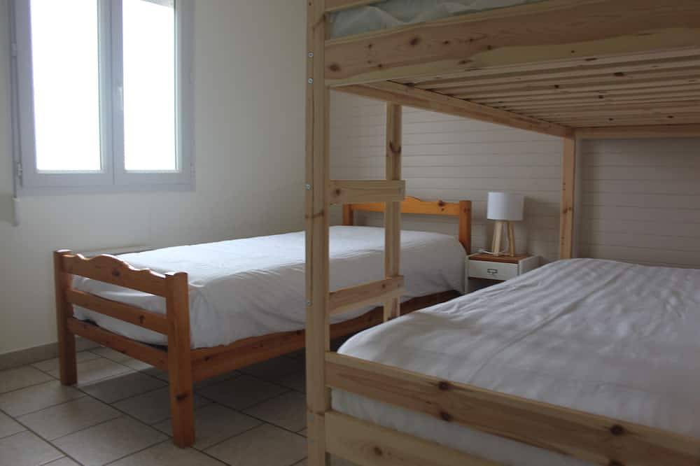 Ideally located in southern Ardèche \"les Oliviers\" gîte in Rosières (Ardèche), Parc naturel régional des Monts d'Ardèche