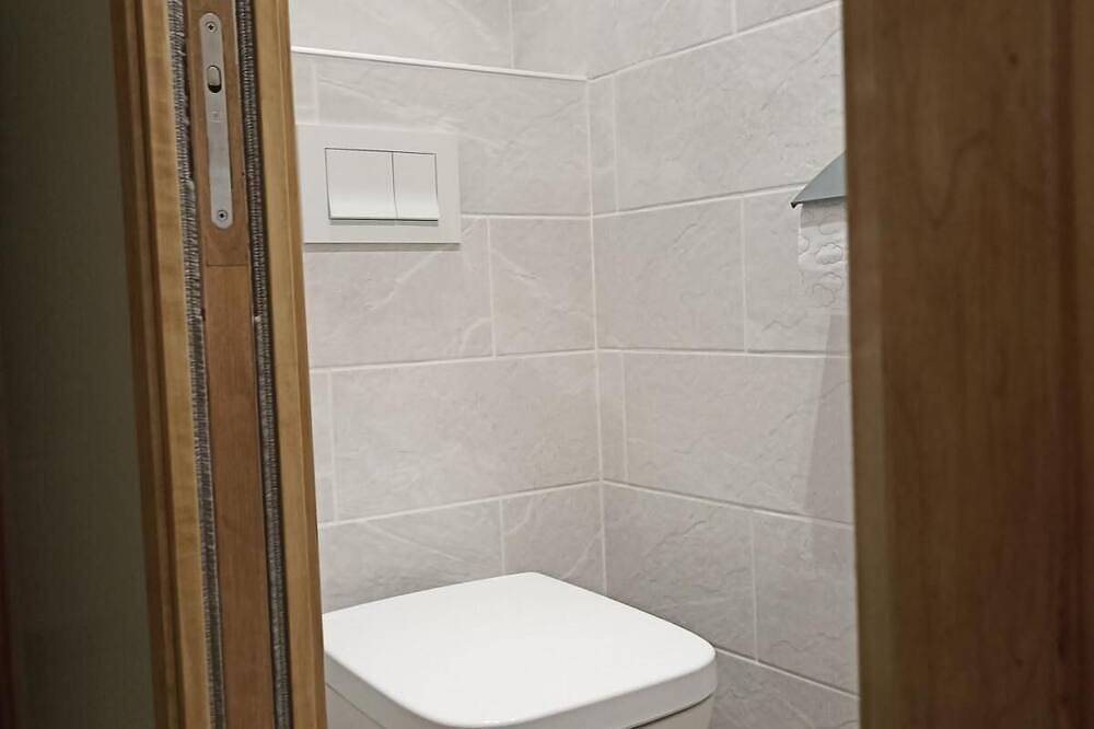 Entire apartment, 300m from resort center, Ground floor, terrace, parking, tv, ski locker, 40m², Arêches-Beaufort in Arêches, Beaufort (Rhône-Alpes)