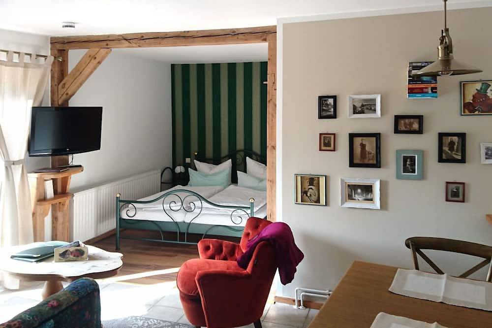 Angenehme Wohnung in einem Ferienhaus für 2 Personen mit  W-Lan, Tv und Terrasse in Altenkirchen, Rügen