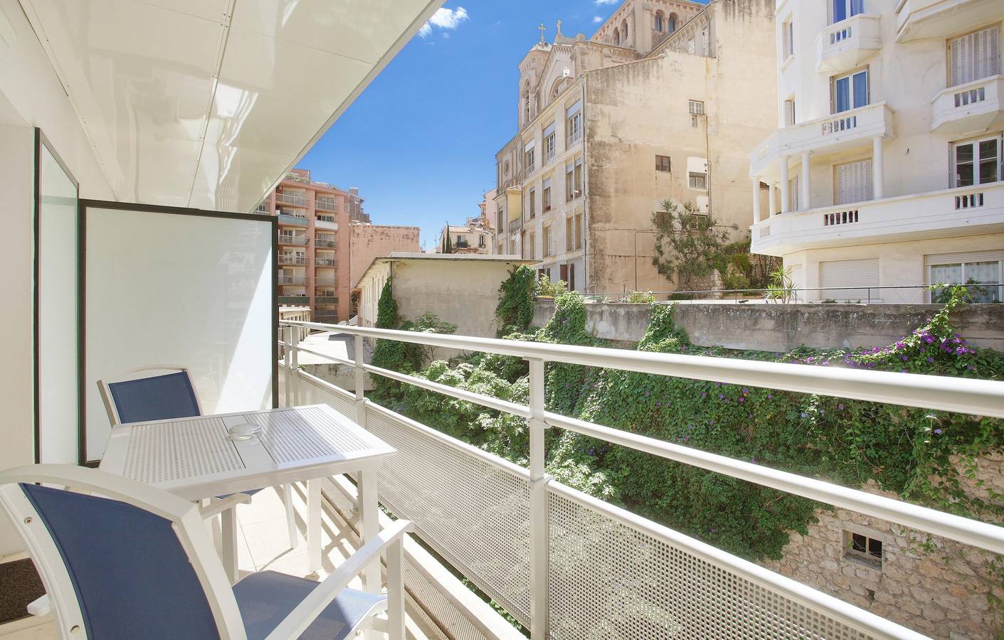 Entire apartment, Appart'hôtel Prestige Odalys Les Hauts de la Principauté in Beausoleil in Beausoleil, Nice region