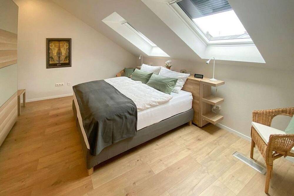 Ganze Wohnung, Ferienwohnung im Burgecken - 5-Sterne-Ferienwohnung - modern - barrierefrei - in Orscholz, Mettlach