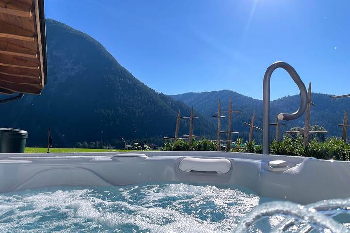 Chalet für 6 Personen, mit Garten und Sauna sowie Terrasse in Leutasch