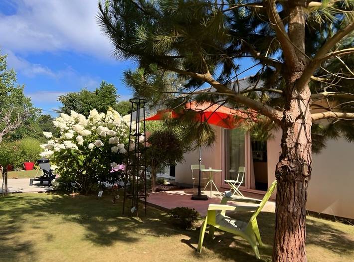 Gîte pour 6 personnes, avec jardin et terrasse