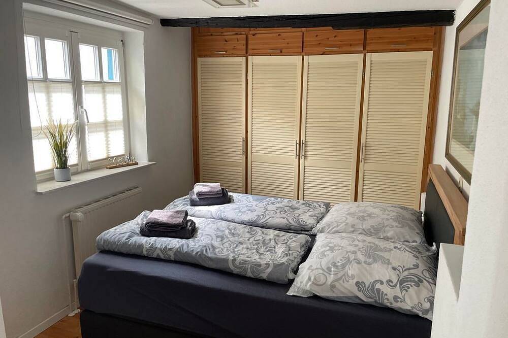 Ganze Wohnung, Ferienwohnung Eg - Villa von Haeven in Burhave, Butjadingen