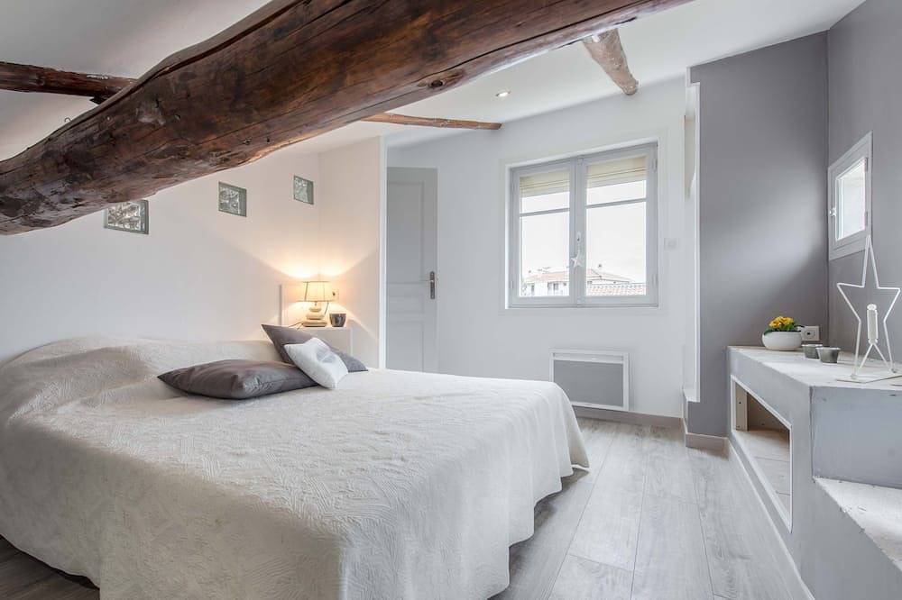 Apartamento inteiro, Maison Saint Jérome - Grande, independente, muito calmo e ensolarado + piscina in Aix-en-Provence, Aix-en-Provence (Região)