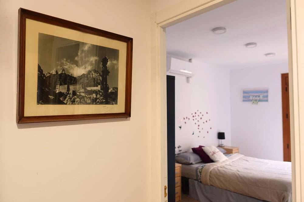 Apartamento entero, Ático con jacuzzi y vistas a Montserrat in Monistrol de Montserrat, Interior de Barcelona