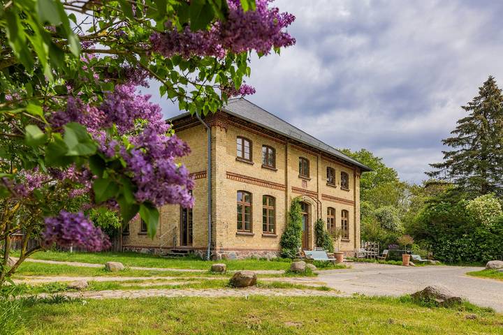 Ferienwohnung für 4 Personen, mit Sauna und Garten, mit Haustier in Fünfseen