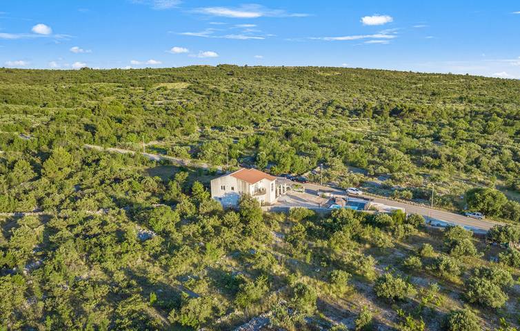 Ferienhaus für 12 Personen, mit Terrasse und Pool, mit Haustier in Primosten - 4