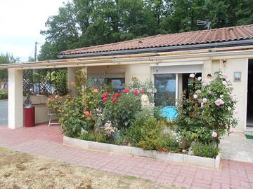 Chambre d’hôte pour 2 personnes, avec jardin ainsi que jacuzzi et piscine, animaux acceptés dans 