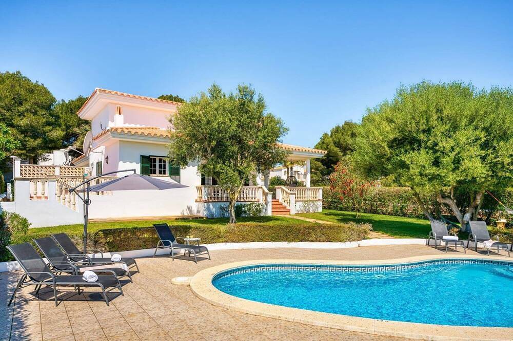 Villa Arenal by Villa Plus in Coves Noves, Es Mercadal