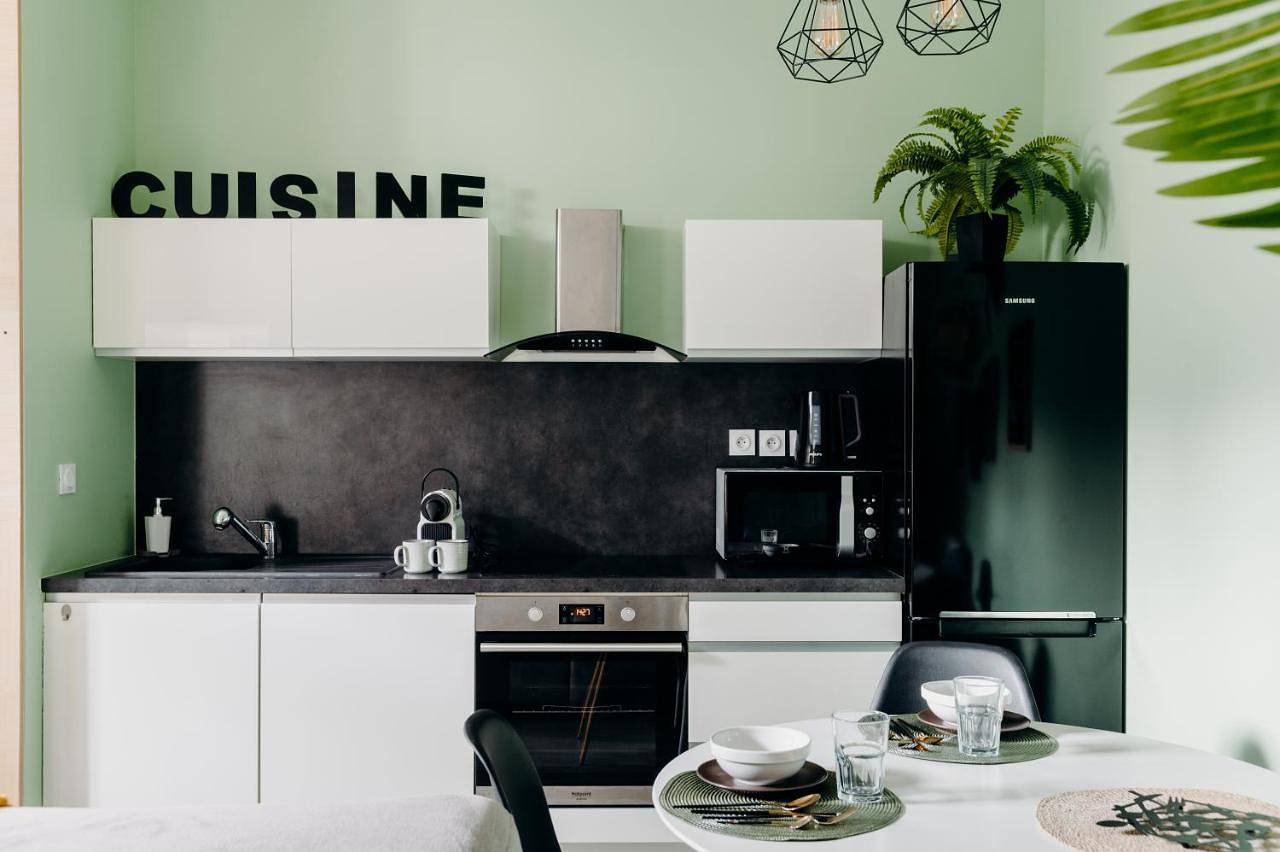 Appartement entier, La Suite D'Hélène - Appartement - 50m2 entre Genève et Chamonix - Parking Privé - Wifi in Scionzier, Région de Bonneville