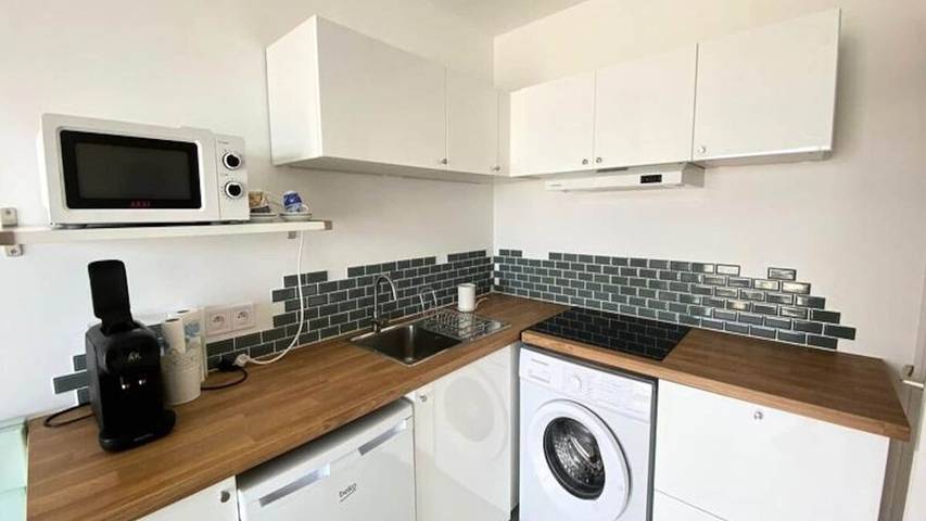 Gîte pour 5 personnes, avec balcon dans Plage de la Salis - 2