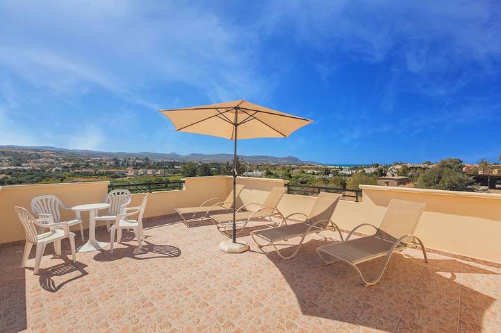 Holiday rental for 3 people, with balcony in Cyprus