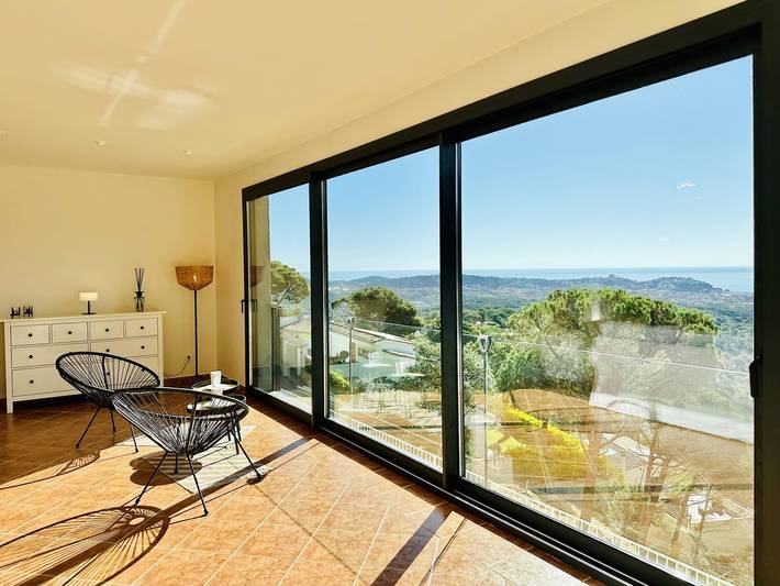 Villa pour 8 personnes, avec jardin ainsi que balcon et piscine à Sant Feliu de Guíxols - 2