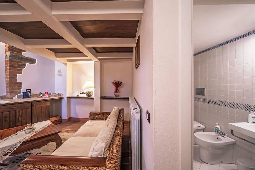 Entire apartment, Nice apartment for 2 guests with Wifi, Tv and parking in Panicale, Lake Trasimeno