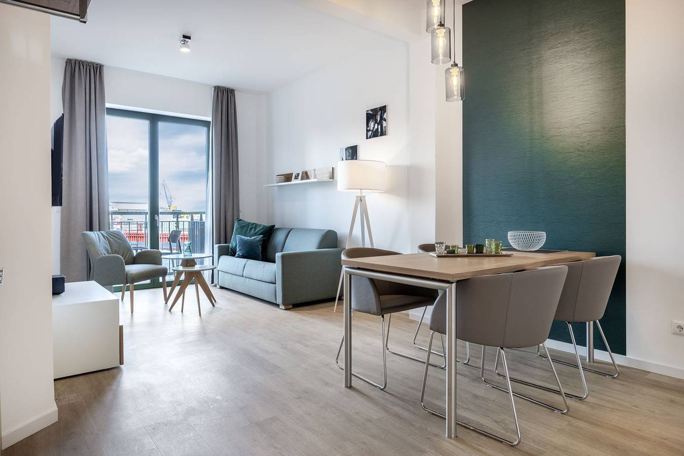 Geheel appartement, Modernes Apartment in Toplage mit Balkon und schönem Blick auf den Alten Hafen in Wismar, Nordwestmecklenburg (Wismar en omgeving)